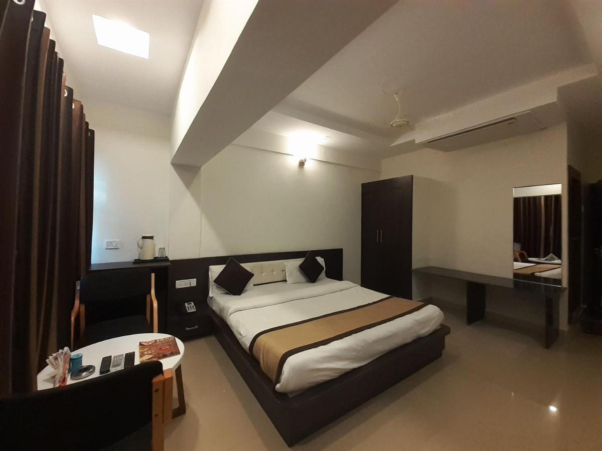 Hotel Bharat Kota  Eksteriør billede