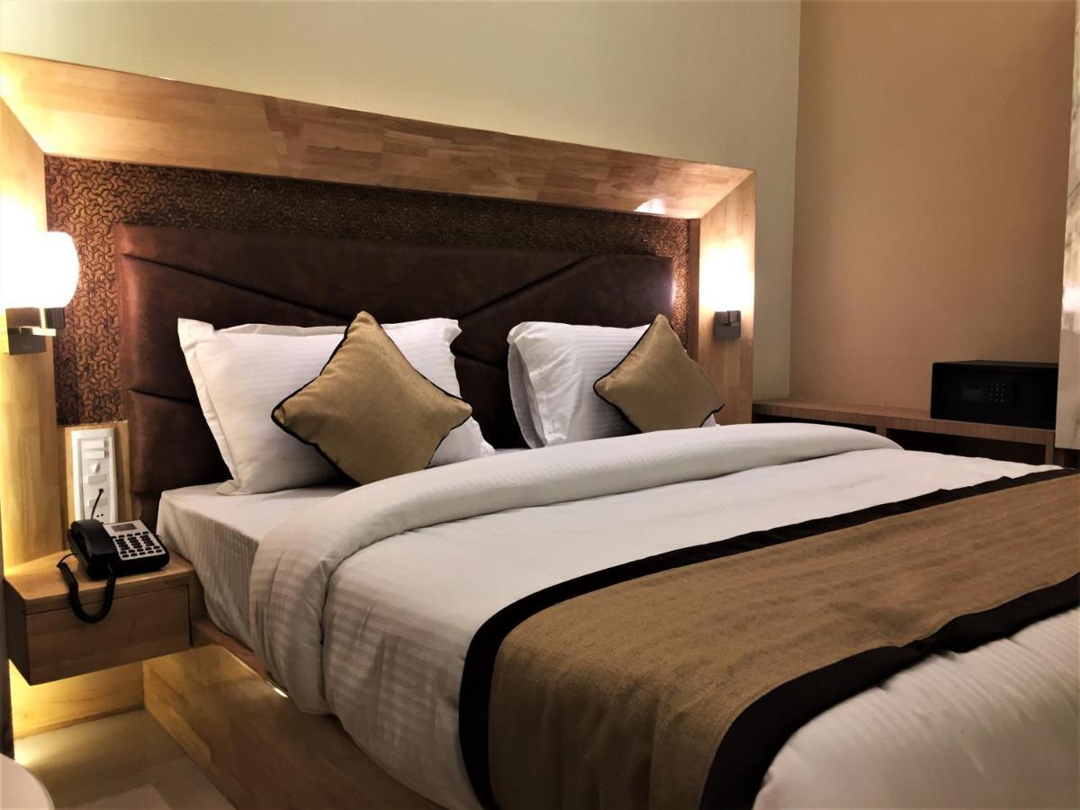 Hotel Bharat Kota  Eksteriør billede
