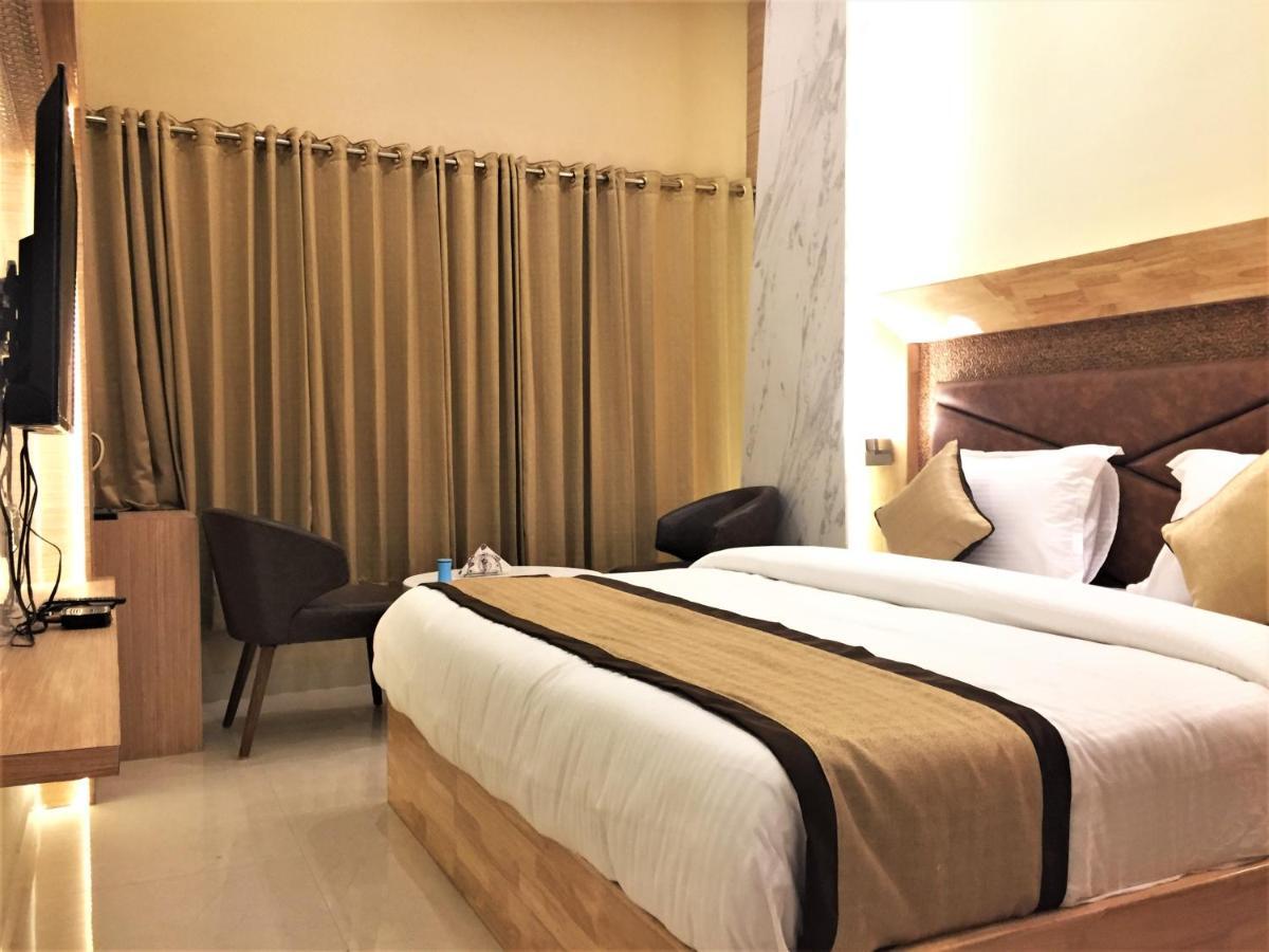 Hotel Bharat Kota  Eksteriør billede
